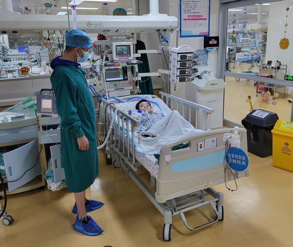 革吉县跨省救护车出租公司